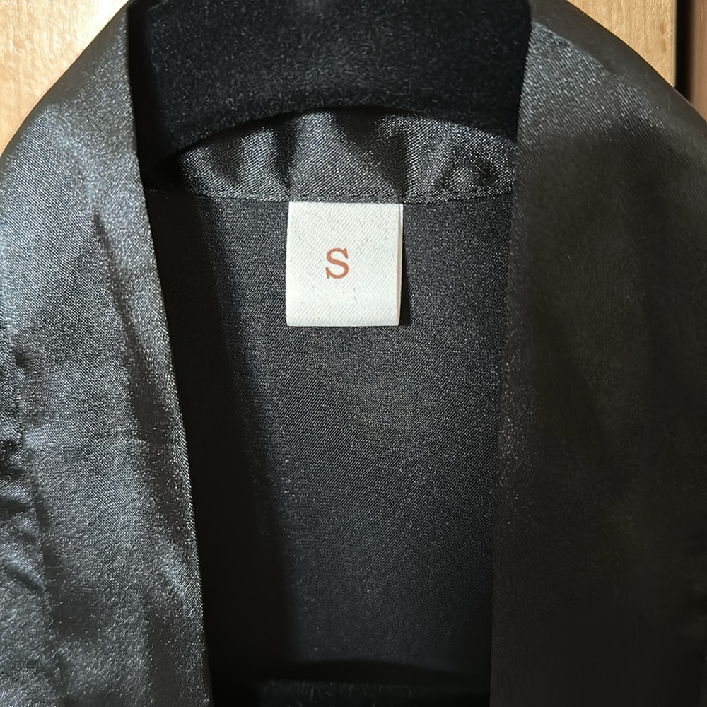 Black Silk Robe - Picture 2 of 3